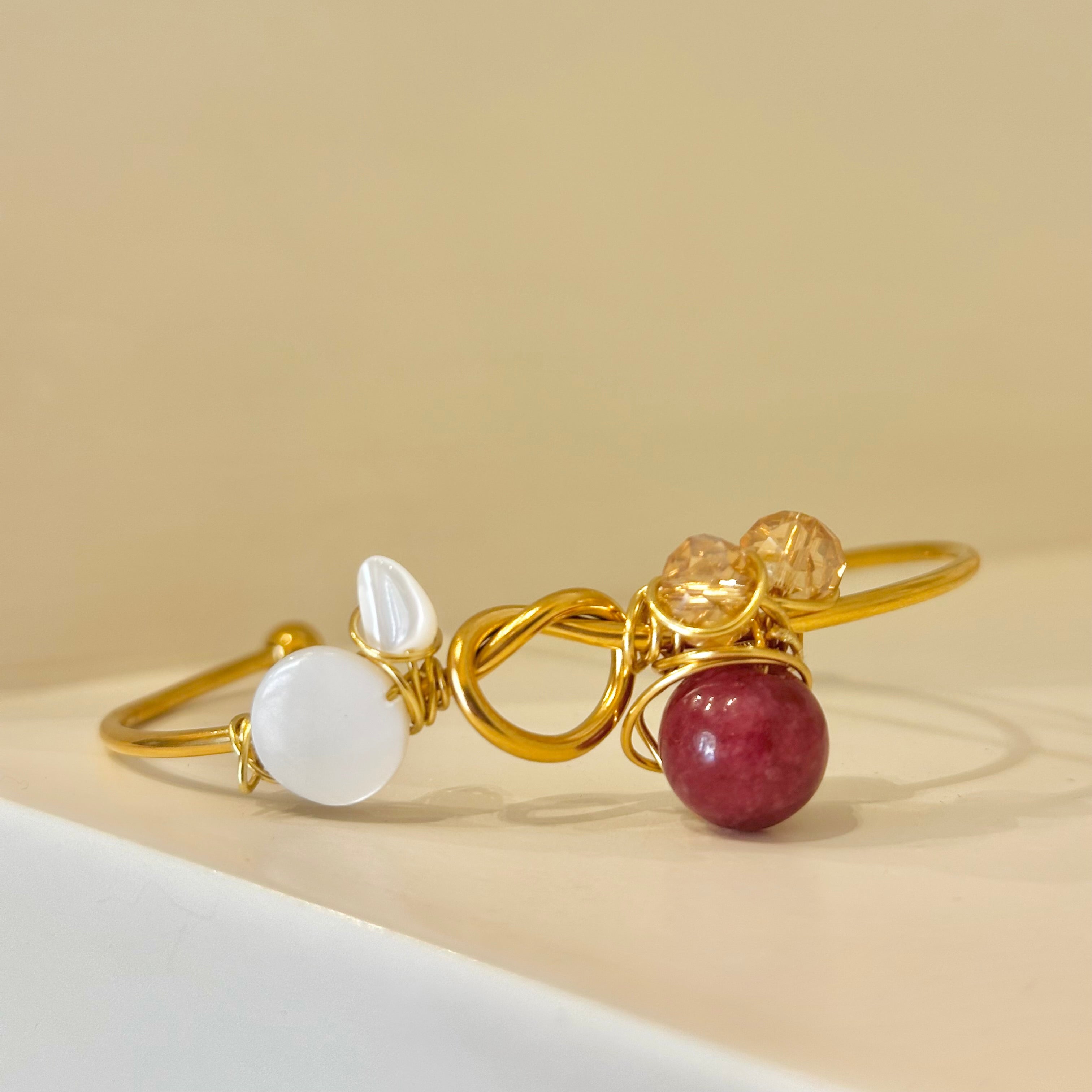 Bangle combined with stones & pearls 