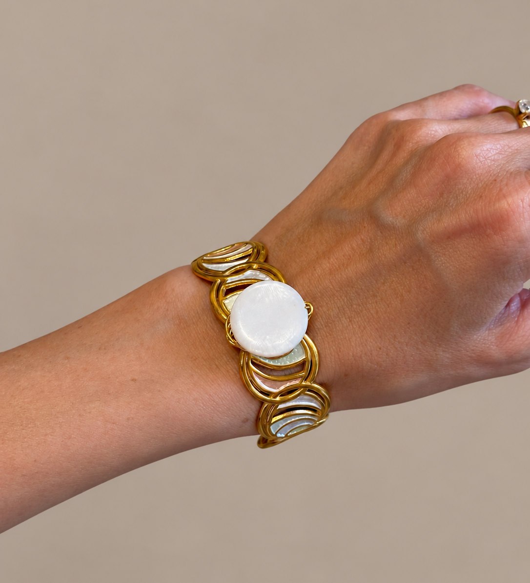 Mother of Pearl Queen Bangle